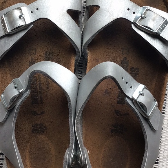 Girls Birkenstock Sandals - Picture 3 of 4